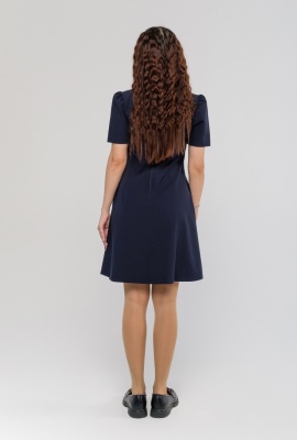 Платье приталенное со съемным воротничком