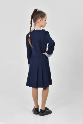 Платье с ажурным воротником и манжетами